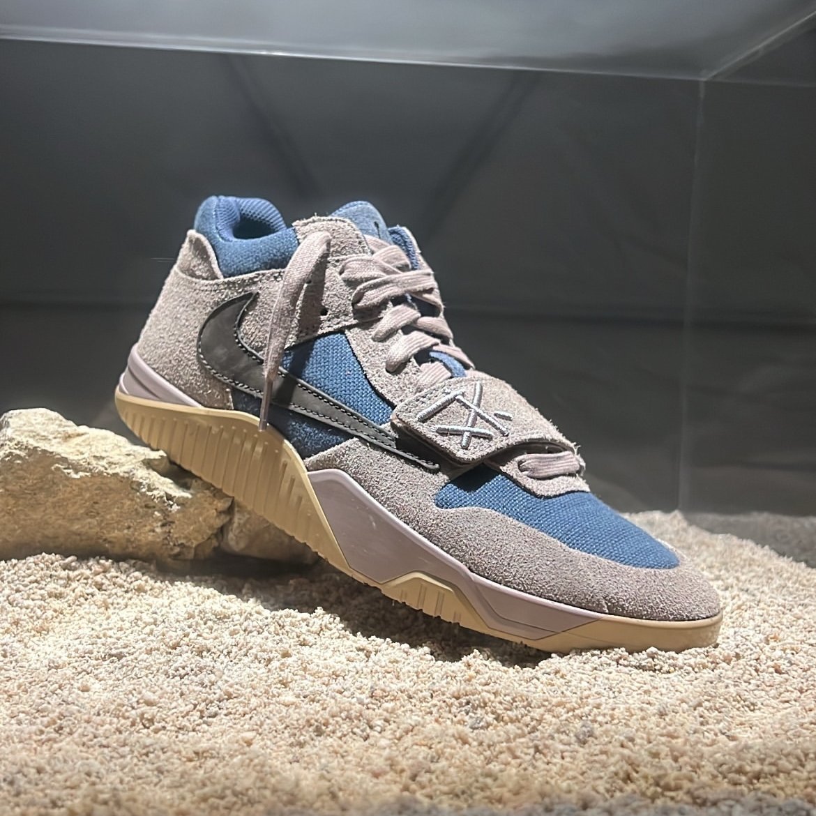 fullress's tweet photo. 【2025年 秋 発売予定】
TRAVIS SCOTT × NIKE JORDAN JUMPMAN JACK “Taupe Haze” (トラビス・スコット × ナイキ ジョーダン ジャンプマンジャック トレーナー “トープヘイズ”) [FZ8117-204]

>> https://t.co/u5afGcaMAL
KicksFinder https://t.co/989xGxNU8J