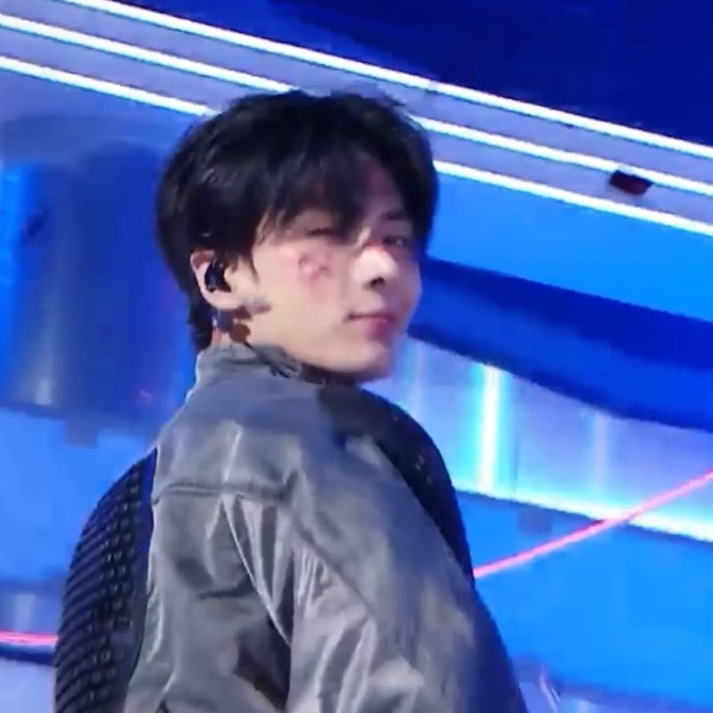 jjongchin's tweet image. 얘드라 꼬옥 마지막 종성이 표정 봐줘…..