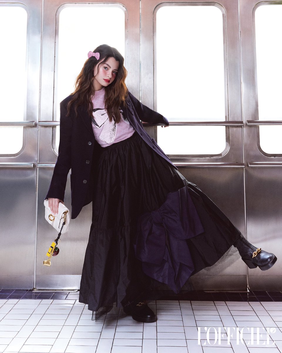 lessencestudios's tweet photo. Rebecca Patricia Armstrong looks gorgeous in Coach’s Fall 2024 collection for L’Officiel Thailand.

#BeckysAngels #BeckyArmstrong https://t.co/hqZjiXWdpQ