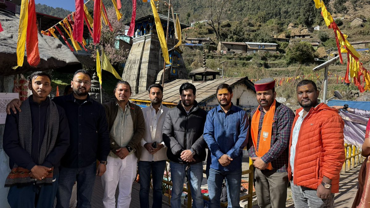 Dr Sudhirr Joshi (@sudhirjoshii) on Twitter photo जय बाबा केदार,जय त्रियुगीनारायण …….
आज उत्तराखंड के मुख्यमंत्री Pushkar Dhami जी पहुँचें गुप्तकाशी मंडल में,Asha Nautiyal जी को विजय बनाना है ये केदारनाथ विधानसभा की जानता ने मन बनाया है । <a href="/AshaNautiyalBJP/">Asha Nautiyal</a> जय बाबा केदार,जय त्रियुगीनारायण …….
आज उत्तराखंड के मुख्यमंत्री Pushkar Dhami जी पहुँचें गुप्तकाशी मंडल में,Asha Nautiyal जी को विजय बनाना है ये केदारनाथ विधानसभा की जानता ने मन बनाया है । <a href="/AshaNautiyalBJP/">Asha Nautiyal</a>