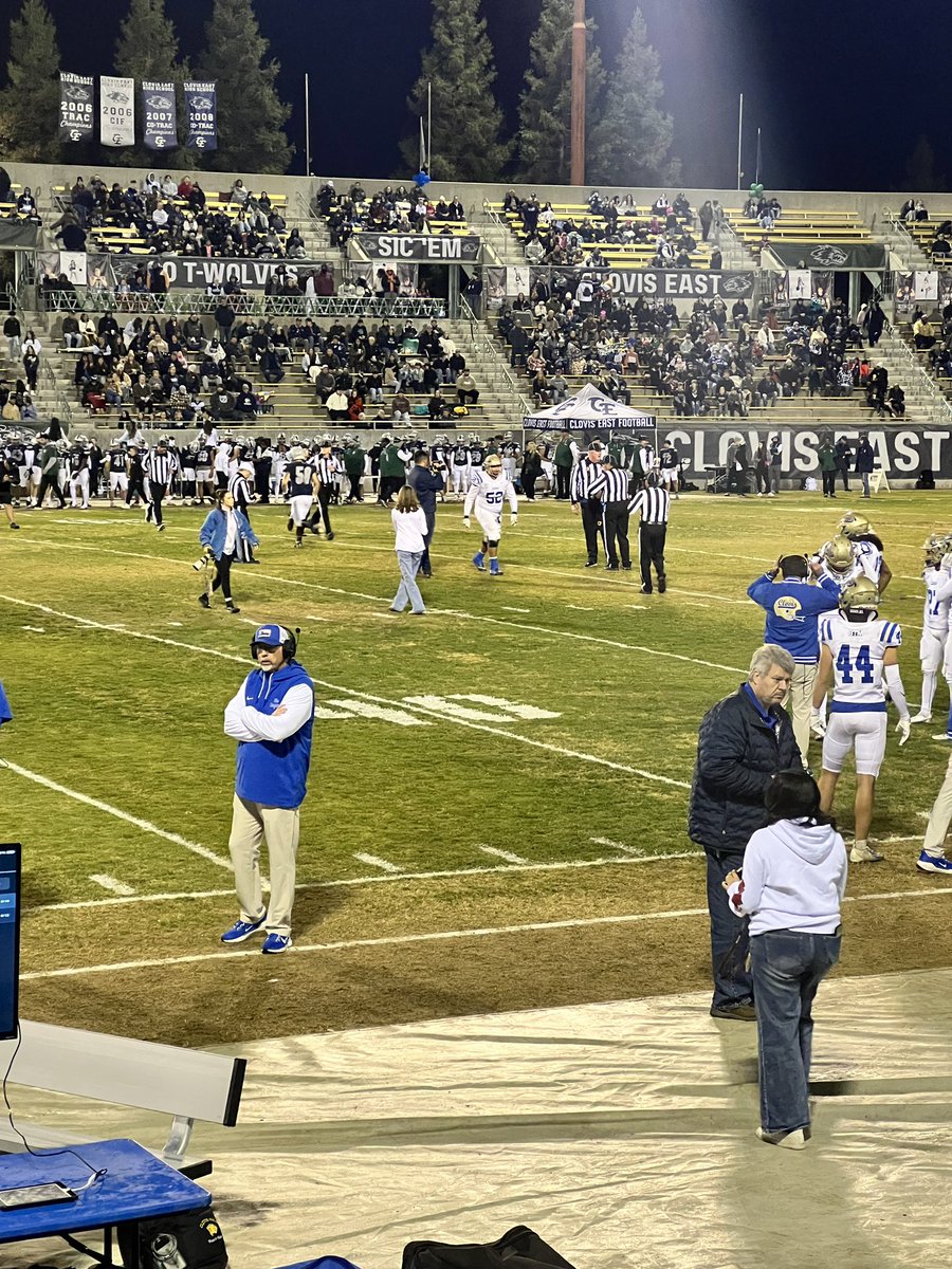 Jaydon Mendiola (@thisisjaydon_52) on Twitter photo Tonight was my last night playing on this field, wearing this uniform, being a captain, and being in the trenches with my brothers. 4 years <a href="/ClovisFootball/">Clovis Football</a> I will never forget. But when one thing ends something new will begin☝️ Tonight was my last night playing on this field, wearing this uniform, being a captain, and being in the trenches with my brothers. 4 years <a href="/ClovisFootball/">Clovis Football</a> I will never forget. But when one thing ends something new will begin☝️