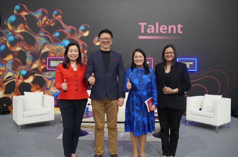 TramANguyen's tweet image. At the @sgfintechfest Singapore Fintech Festival, such a pleasure to speak on a panel discussion on &quot;The #FutureofWork in Financial Services: Navigating the #GenerativeAl Revolution&quot;   

 Joining me at this panel was Carolyn Neo, CEO IBFSG - The Institute of Banking &amp;amp; Finance…