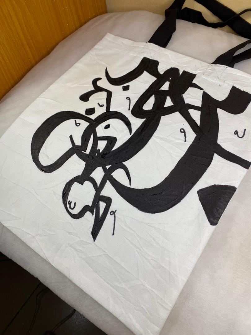 Get2muadh's tweet photo. @pharuc1 @Meenahgee @_meera__abdul Hand painted ones available too. https://t.co/3uxD4ceaPz