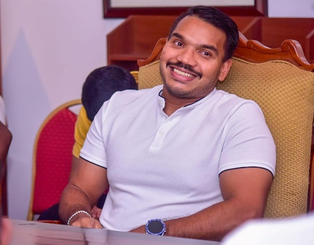 NewsCurrySL's tweet photo. 'Not Contesting And Being Mahinda's Son Really Paid Off,'; Zero Vote Namal Enters Parliament. #lka #NewsCurry https://t.co/SayLss9Izc
