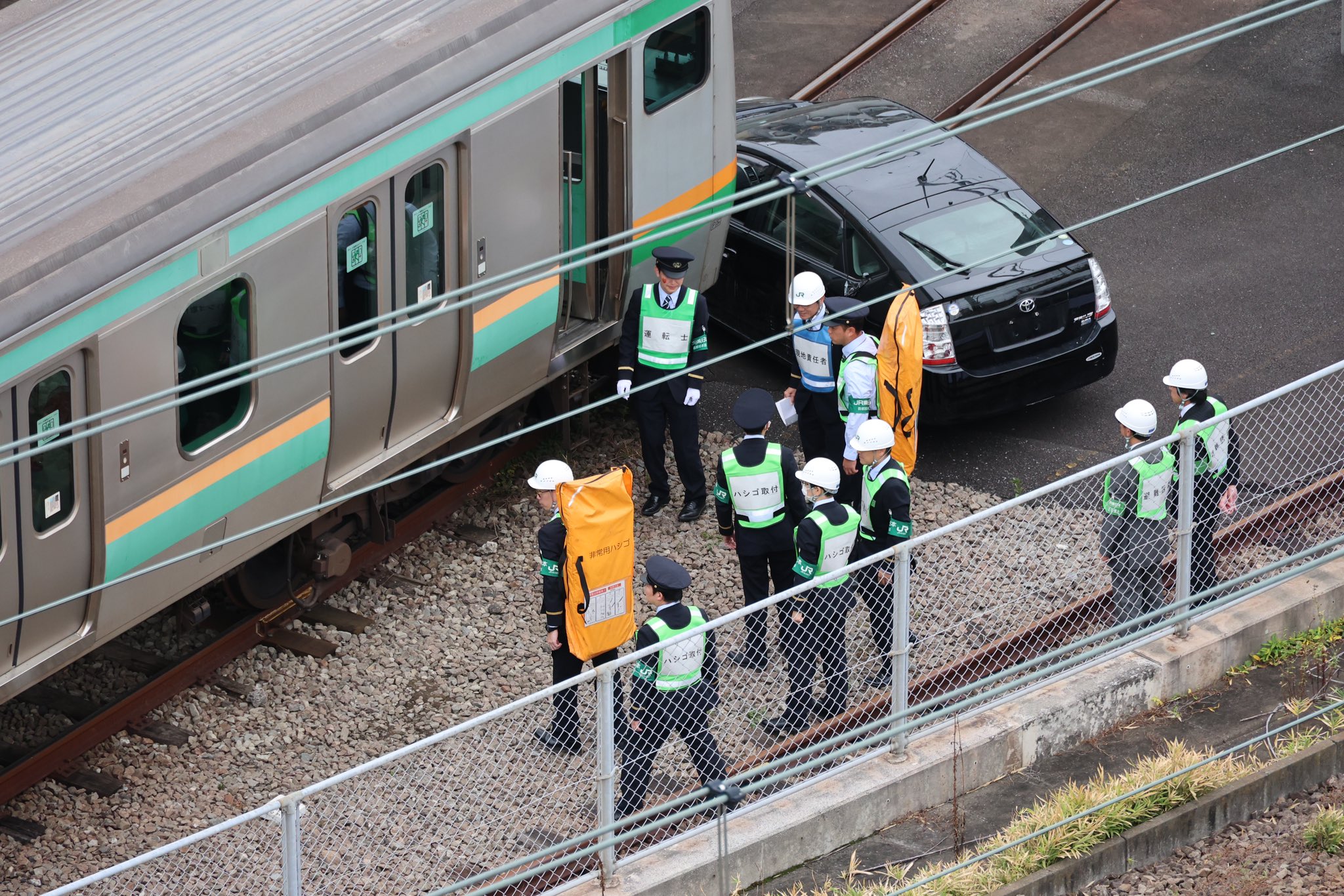 YH　事故処理車　2台 警視庁 事故処理車 トヨタ コースター police bus of Tokyo