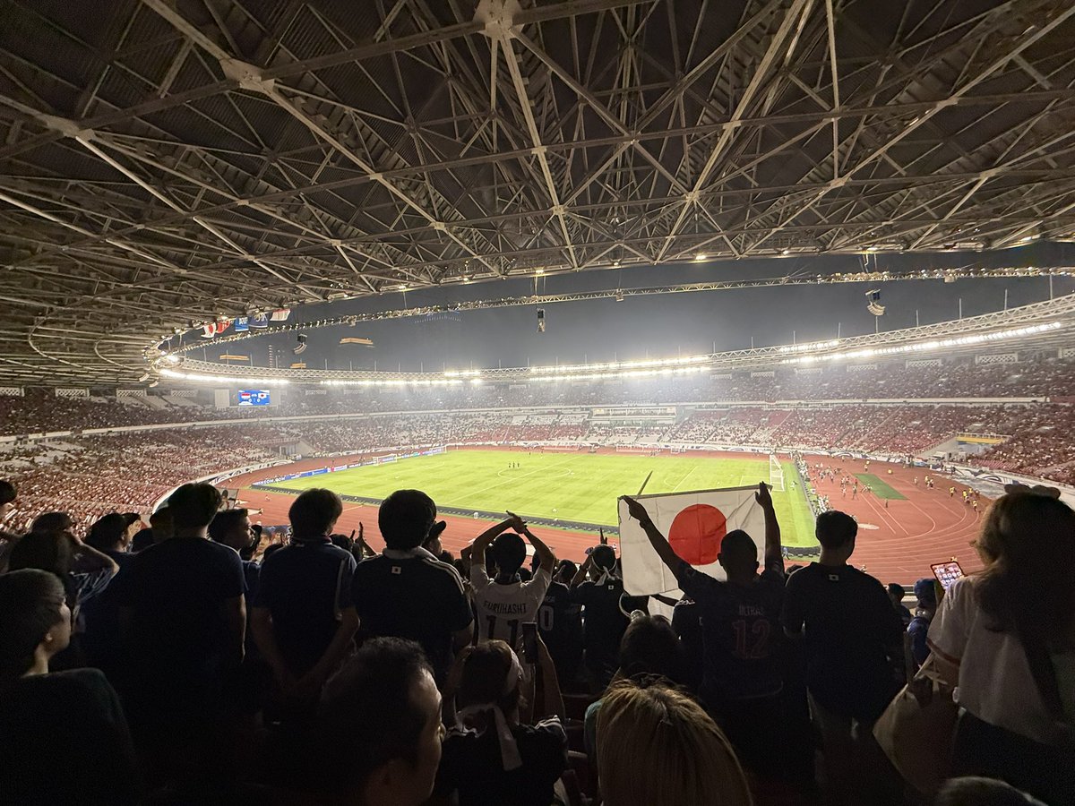 ユ ヅ キ tweet media