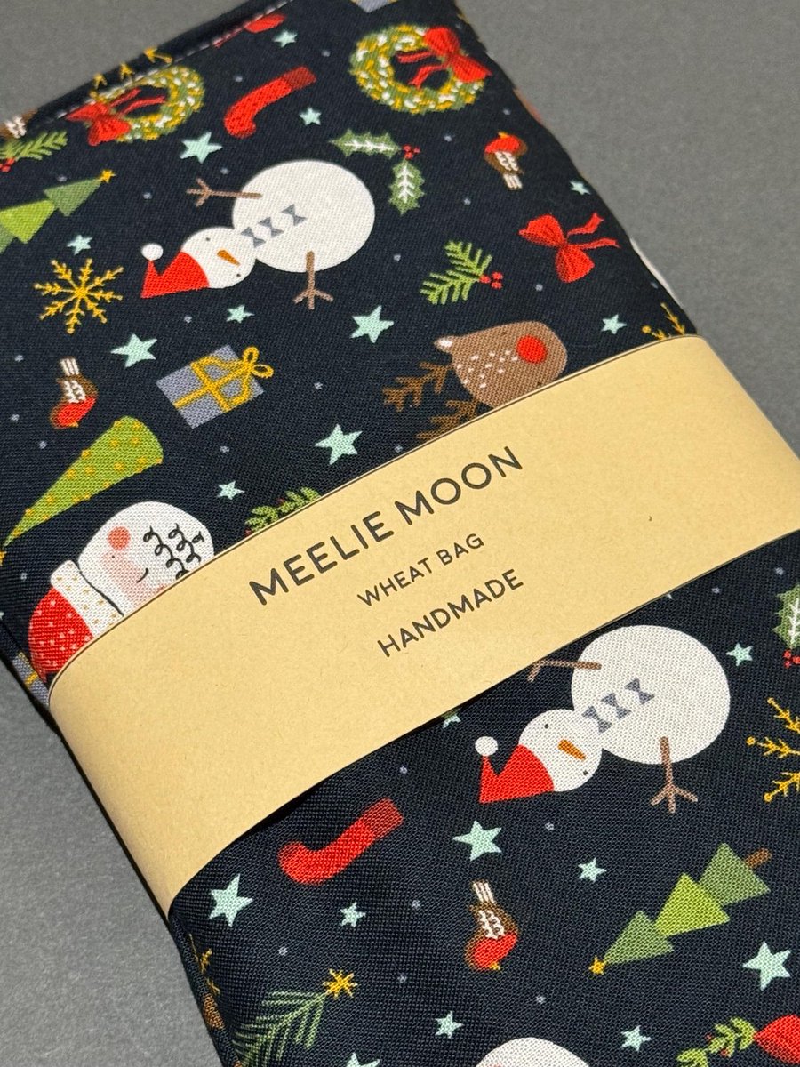 meeliemoon's tweet photo. #shopindie #earlybiz #ukgiftam #ukgifthour New!! Our Jolly Christmas, will bring a smile to your loved one! Warm, soothing & relaxing Β£11.85 #wheatheatbag #wheatpack https://t.co/0FlM6I269S https://t.co/TQu0QFPGN0
