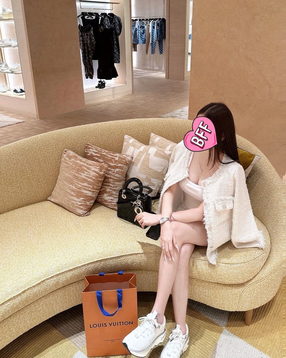 Emayuni's tweet photo. Buah Semangka Manis Rasanya 
Avail Semarang kota Ready Nih Ka
Include dan Panggilan 📌
Info rr DM💌
#availsemarang #openbosemarang #semarangopenBO #semarangbirahi https://t.co/huJvJbLwiZ