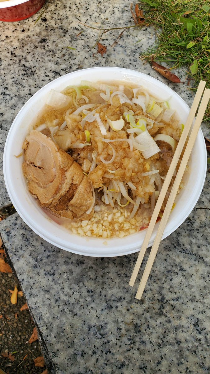今日はラーメン万博行ってきて、群馬はハイマウントさんのラーメン食べました☺️

めっちゃ旨かった❗