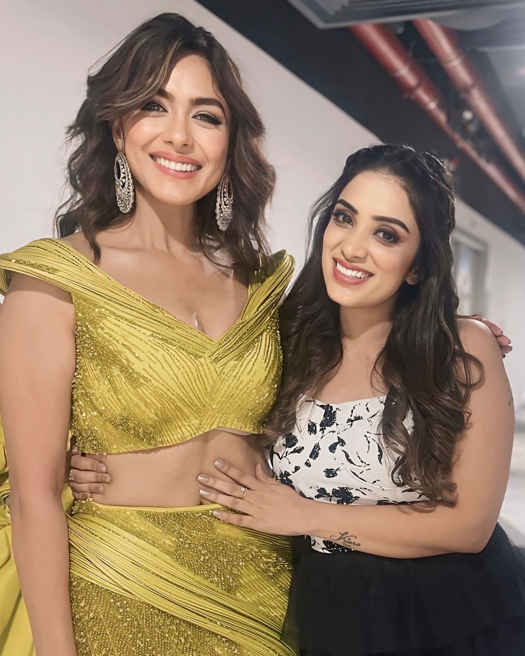 GcfYsgbWoAAJAXR?format=jpg&name=large