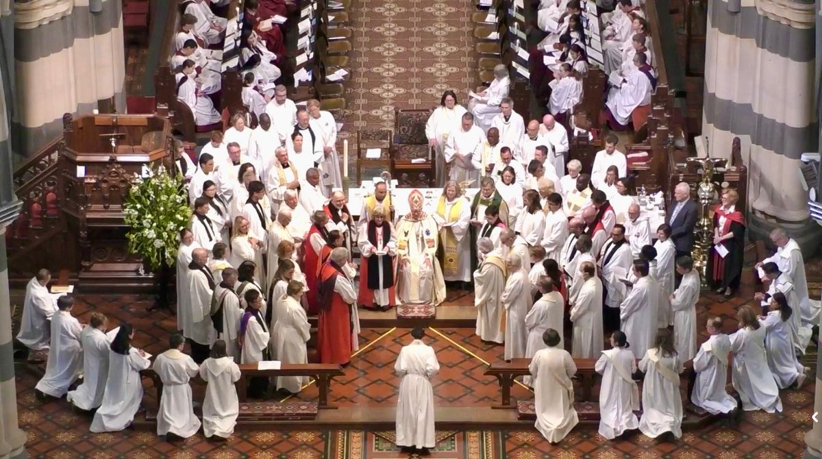 Mthr Cara tweet media