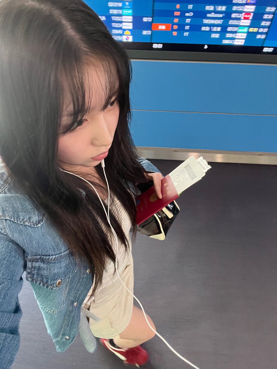 sakatapics's tweet photo. [WEVERSE] 241116 - @WOOAH_HM #SORA post

See you later🖤 https://t.co/pAZfkQpIb1
