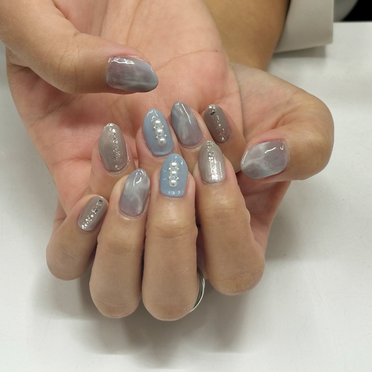 aa_0219's tweet photo. ネイルモデル募集💅

日付🗓11月26日（木）
時間⏰15時～（1時間前後）
料金👛4990円→無料😊
場所🏠渋谷 
デザイン (画像は一例です)
お色変更できます🌻
⚠️添付の注意事項をお読み頂き、DMお待ちしてます😊　

#渋谷　#ネイル #ネイルモデル　#ジェルネイル　#オフ無料　#急募 https://t.co/UWnsNERqsF