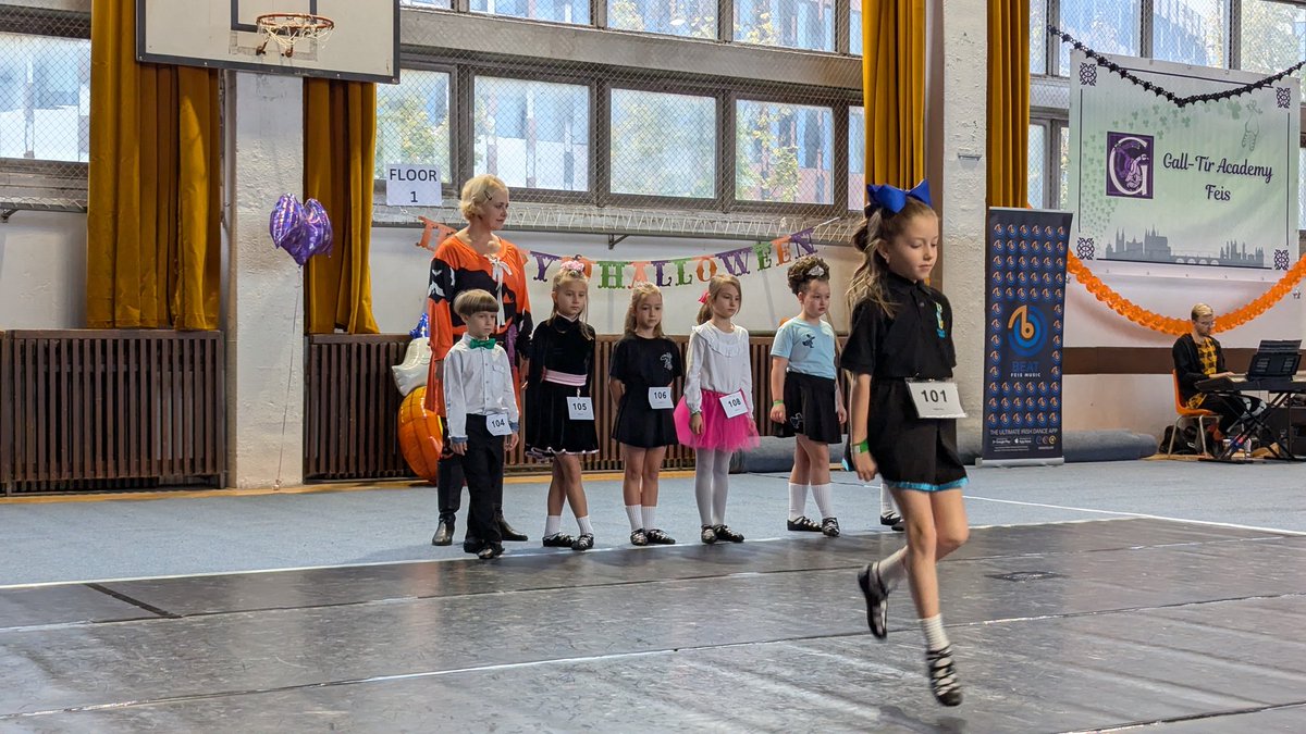 geek_crypto's tweet image. Looks like we’ve cracked the code to time travel because we already know the future of the Prague Halloween Feis! Spoiler alert: it’s going to be a fantastic day full of jigs, reels, and spooky vibes.. check out our post here: jigjoy.org/news/26
#irishdance #feis #Prague