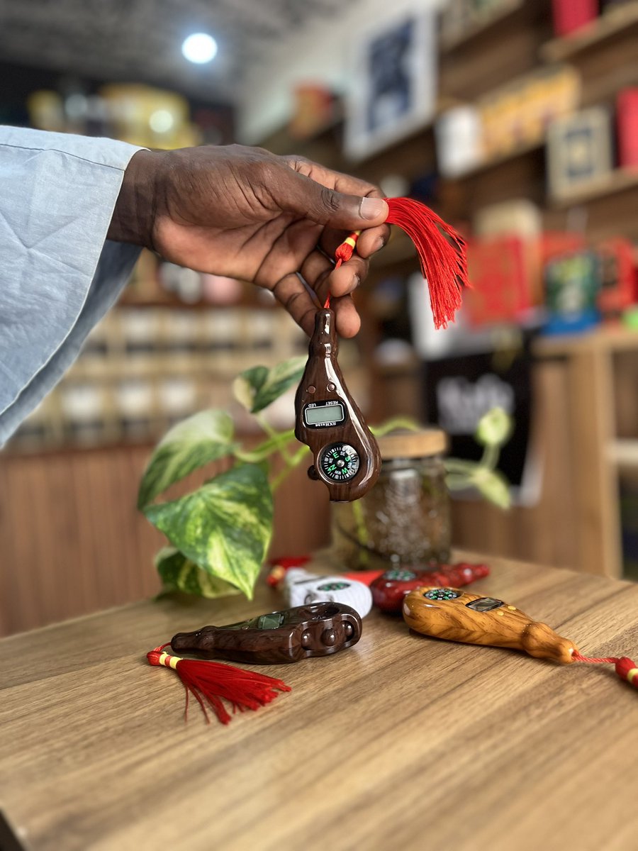 xelkoom's tweet photo. CHAPELETS ÉLECTRONIQUES
Possibilité de voir l’heure en même temps
📿 Disponibles à la Boutique Kër Baay Xelkoom. En différentes couleurs.
📞: Contact 776251203.
🏷️ : 5000 fcfa
📍: Hlm 2 en face de la nouvelle police.
#coran #livre #xasida #lecture #soufi #xasida #chapelets #duâ https://t.co/JwmGcWP4Ne