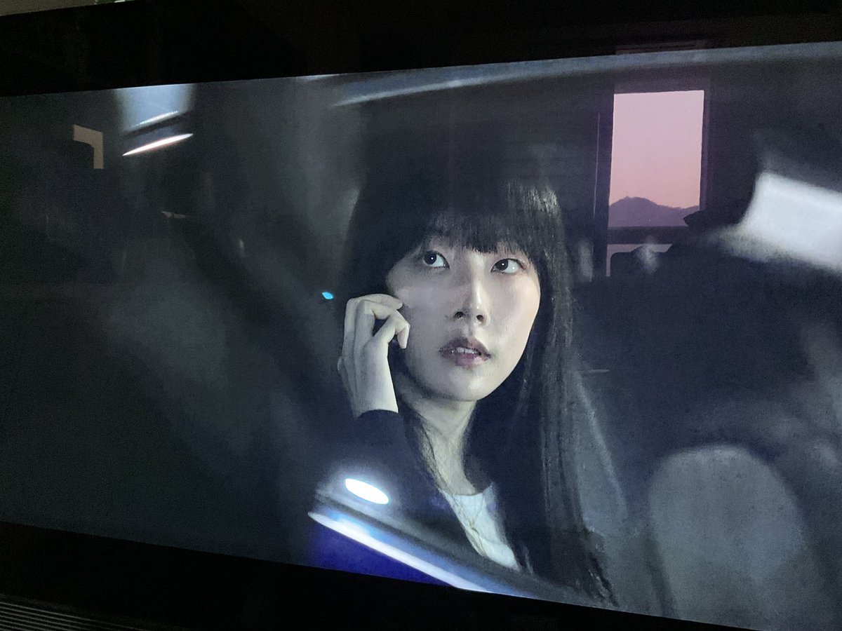 sundanceee's tweet photo. ‘이토록 친밀한 배신자’의 마지막 회는 90분으로 확대 편성되어 더욱 긴장감 넘치는 마무리를 선사했어요.  한석규 배우의 깊이 있는 연기와 채원빈 배우의 신선한 매력이 돋보였고, 부녀 간의 심리전은 손에 땀을 쥐게 했답니다. https://t.co/hm4HrW7D8m