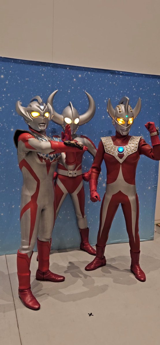 shikkusu228187's tweet photo. ウルトラマンタイガ！！
ウルトラマンタロウ！！
ウルトラの父！！

#すかがわ空想フェス 
#ウルトラマンタイガ
#ウルトラマンタロウ
#ウルトラの父 https://t.co/pQlrxHgwpC