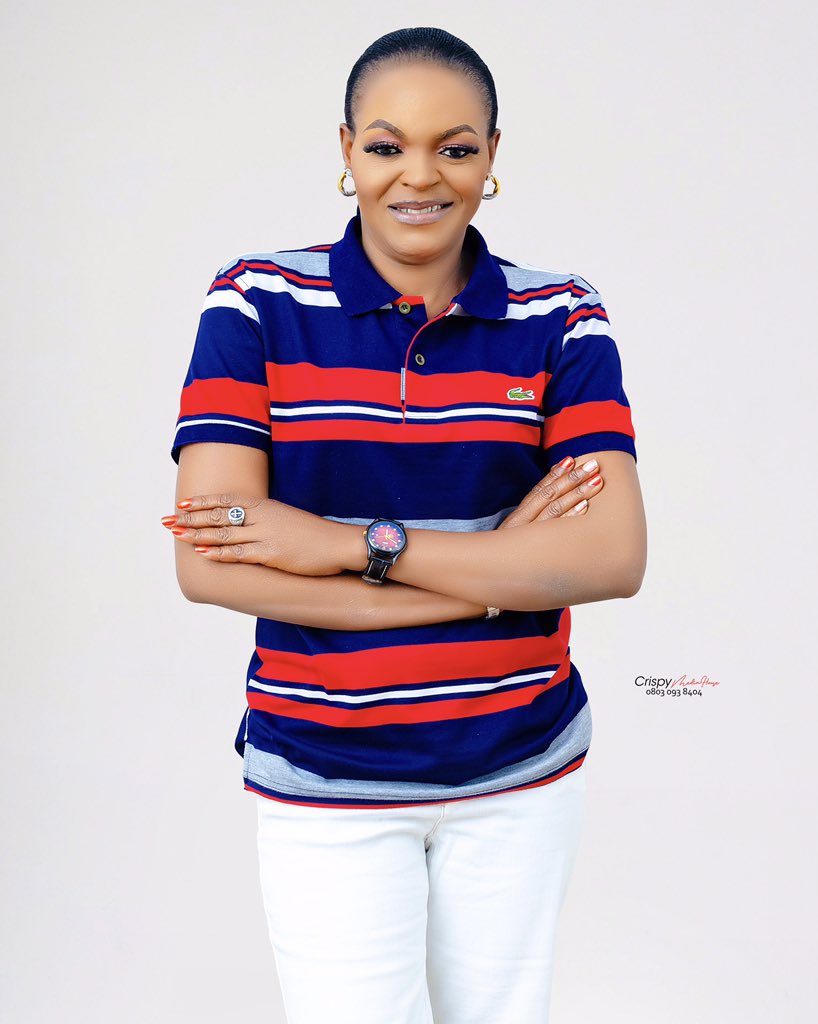 Crispymedia_'s tweet photo. …One more year #beautiful #lady #birthday #attire #smiles #photosession #crispy #crispymediahouse https://t.co/lhJsD1EOAY