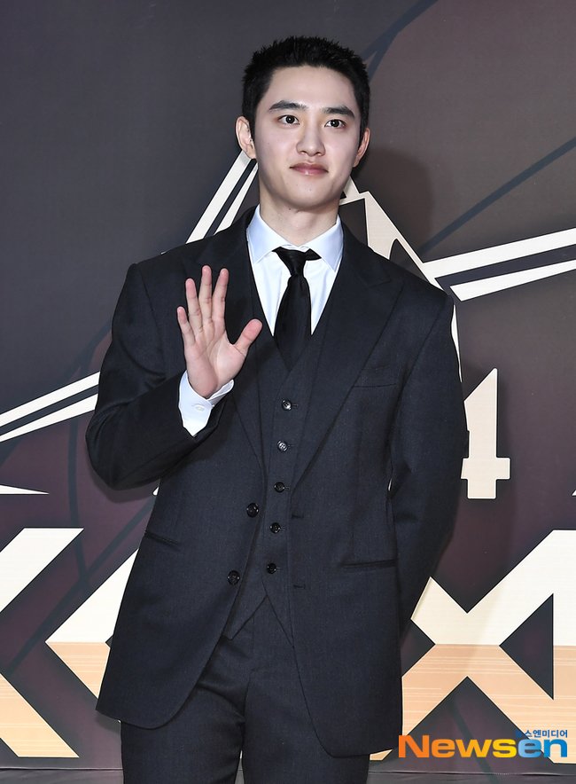 _mysticdoh's tweet photo. 241116  도경수 
Kgma레드카펫 https://t.co/s9tfmO2PUZ