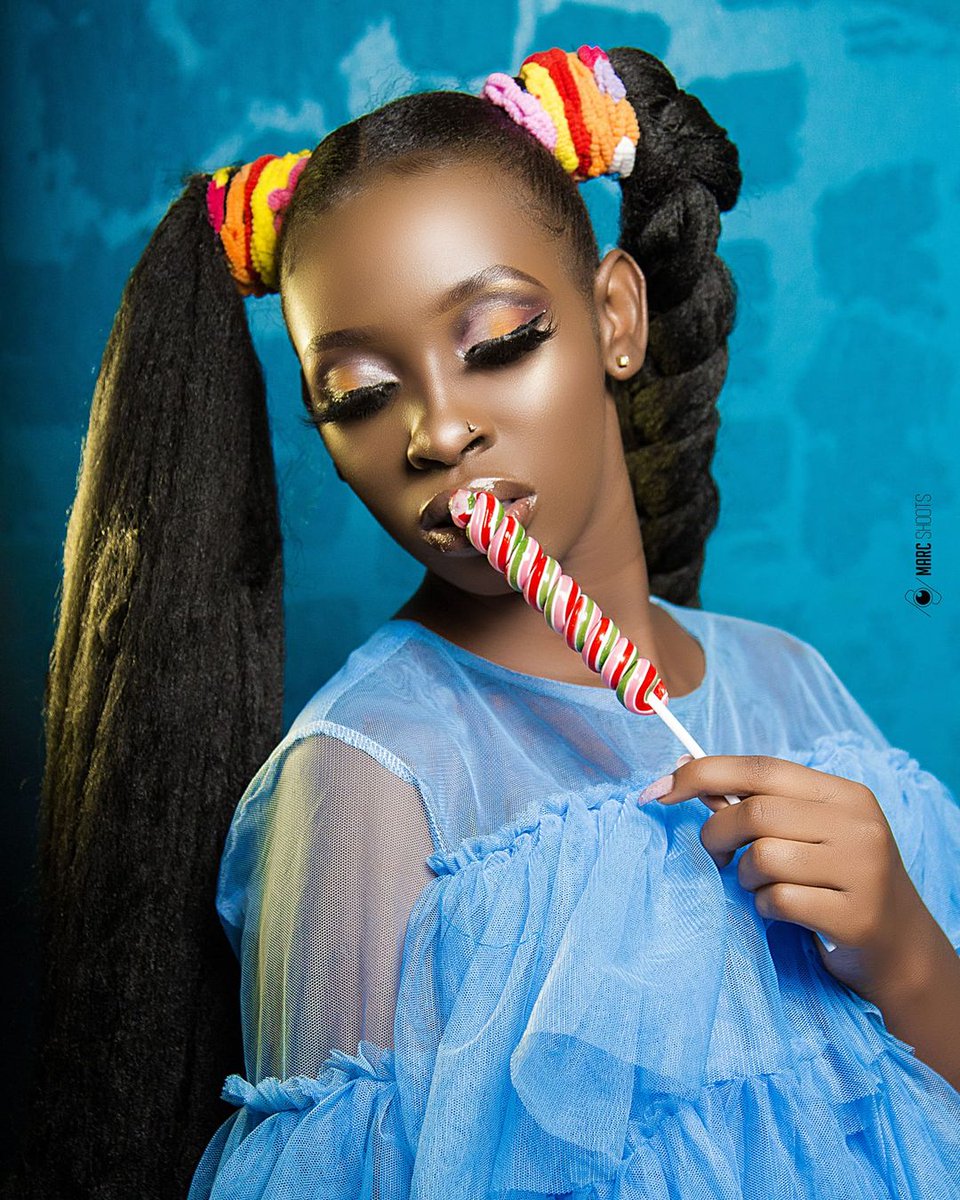 mushikeyz's tweet photo. Ekintu’ By @Its_Neliah Sticks In Your Mind Forever
https://t.co/3Bu1RGnzhe
Ugandans can’t get enough of ‘Ekintu’, a thrilling jam by Neliah and many of them have taken to streaming the video on YouTube in their thousands.
#Ekintu #Neliah https://t.co/r4jkelCrpC