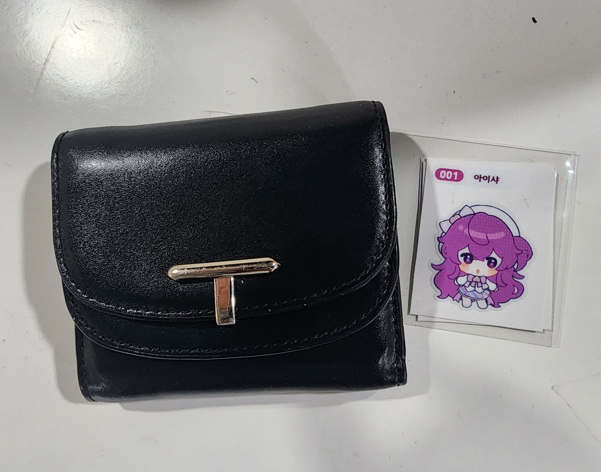 🔷️ 분실물 접수
잃어버리신 물건 찾아오시길 바랍니다