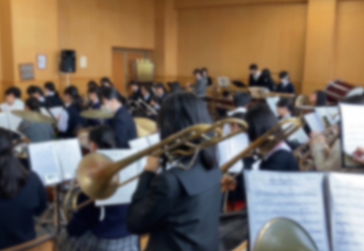 kogane_wind's tweet photo. 本日、本校と市立松戸高校にて12月24日(火)に行われる「なかよしコンサート」に向けて学年別合同バンドの練習を行いました✨お互いに刺激を受けあい、充実した一日を過ごすことができました🔥次の合同練習も、より良い演奏を目指して頑張っていきます！ https://t.co/rlxGd7yJhd
