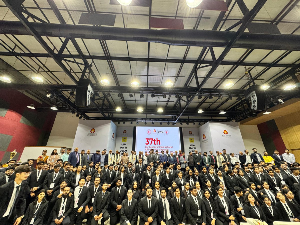 karnavati_uni's tweet photo. The 37th Bar Council of India National All India Inter-University Moot Court Competition is now declared open! ✨

#legal #mootcourt #law #karnavatiuniversity #justice #barcouncil https://t.co/ZjjVgVijUi