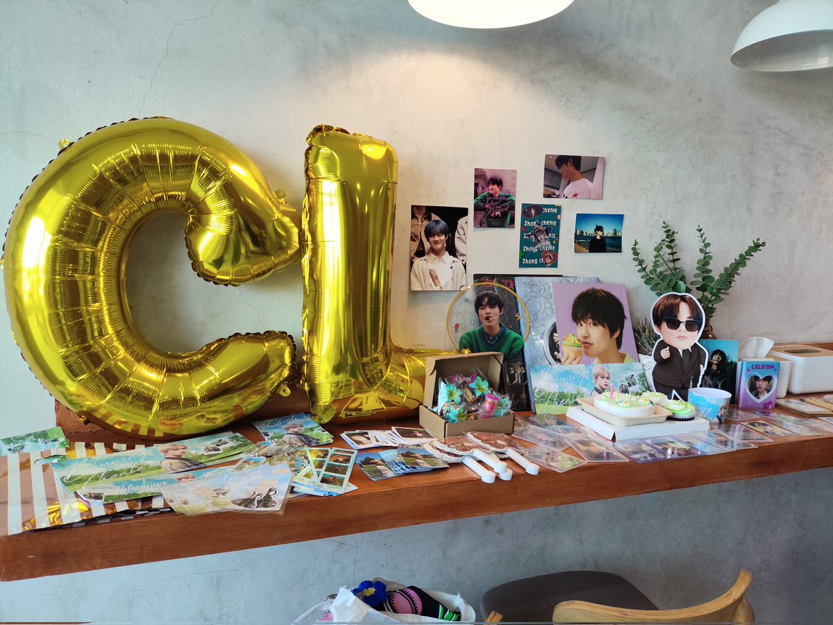 annniiiieeee_'s tweet photo. Anything for our Lele! 🥹🌟 Advanced hbd, baby!

Thank you for this po, @alwaysforzcl 🫶

#OurFlowerChenleDay https://t.co/7gMYSb0FpZ