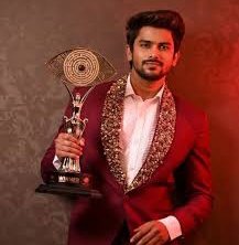 naadoprapancham's tweet photo. #vjsunny cmng for #testyteja wowww waiting sunny 😎
#BiggBossTelugu8 https://t.co/sNsxqGOAHI