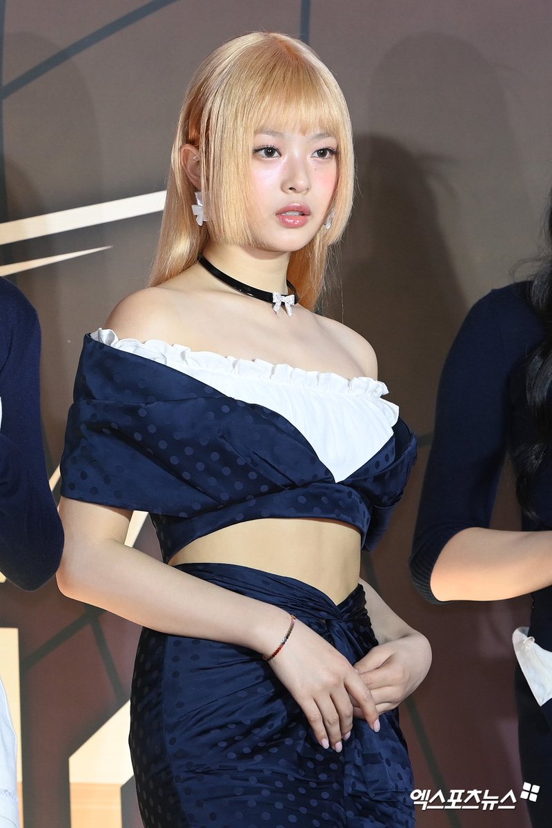 onlyhanni2k4's tweet photo. 241116 MC Hanni at Korea Grand Music Awards (KGMA) 2024

#뉴진스 #하니 #NewJeans #Hanni #KGMA2024 #KGMA https://t.co/C4qM83xo7H