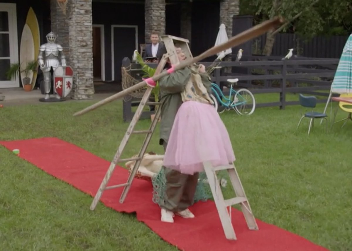 poorlydrawnTM's tweet image. christian di-oar

#taskmasterau