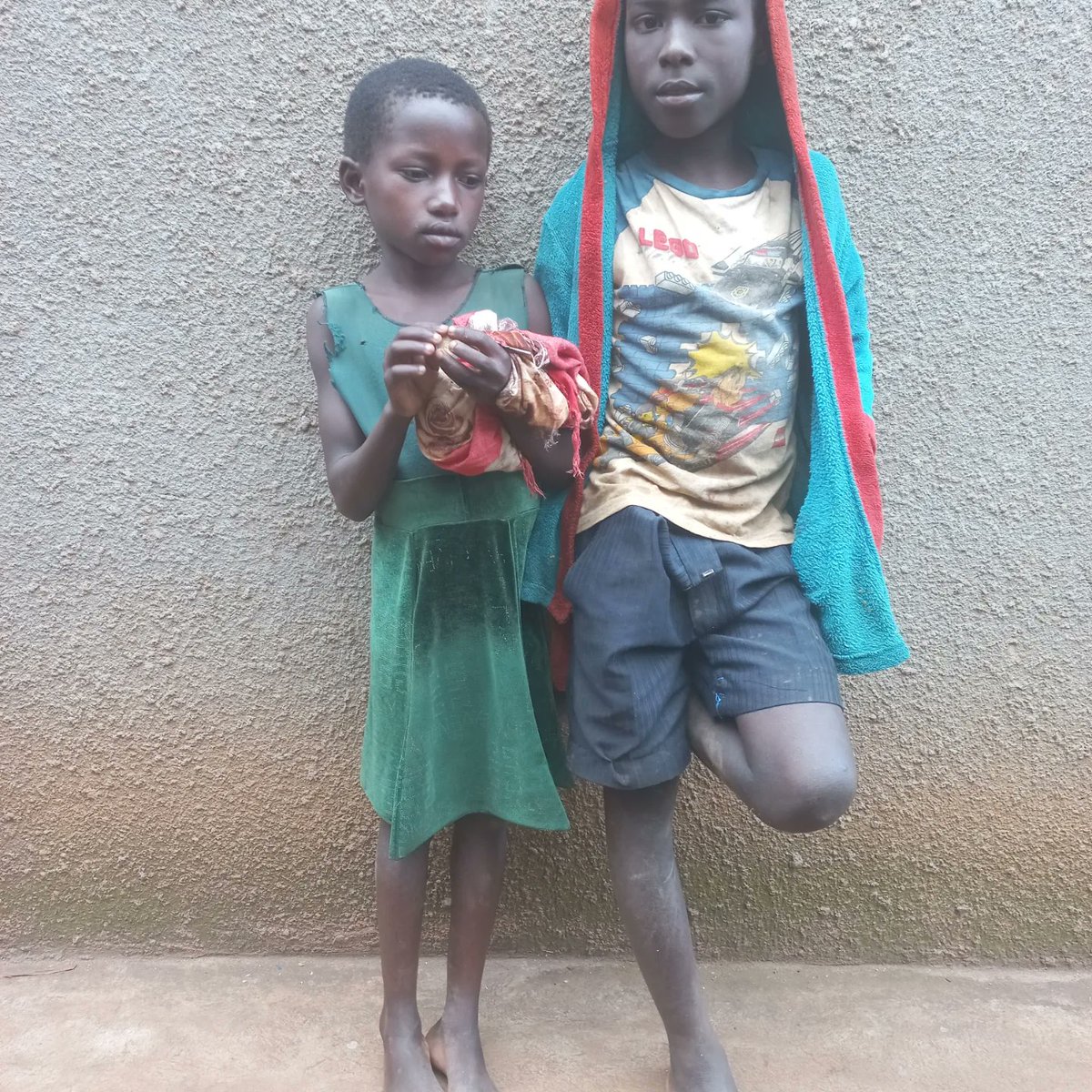 Met these two kids last evening after their day of selling firewood. They live with their frail grandmother and at such a young age,they’re her caregivers.
Their strength and resilience moved me but no child should bear such burdens.Let’s support kids like them and give them hope