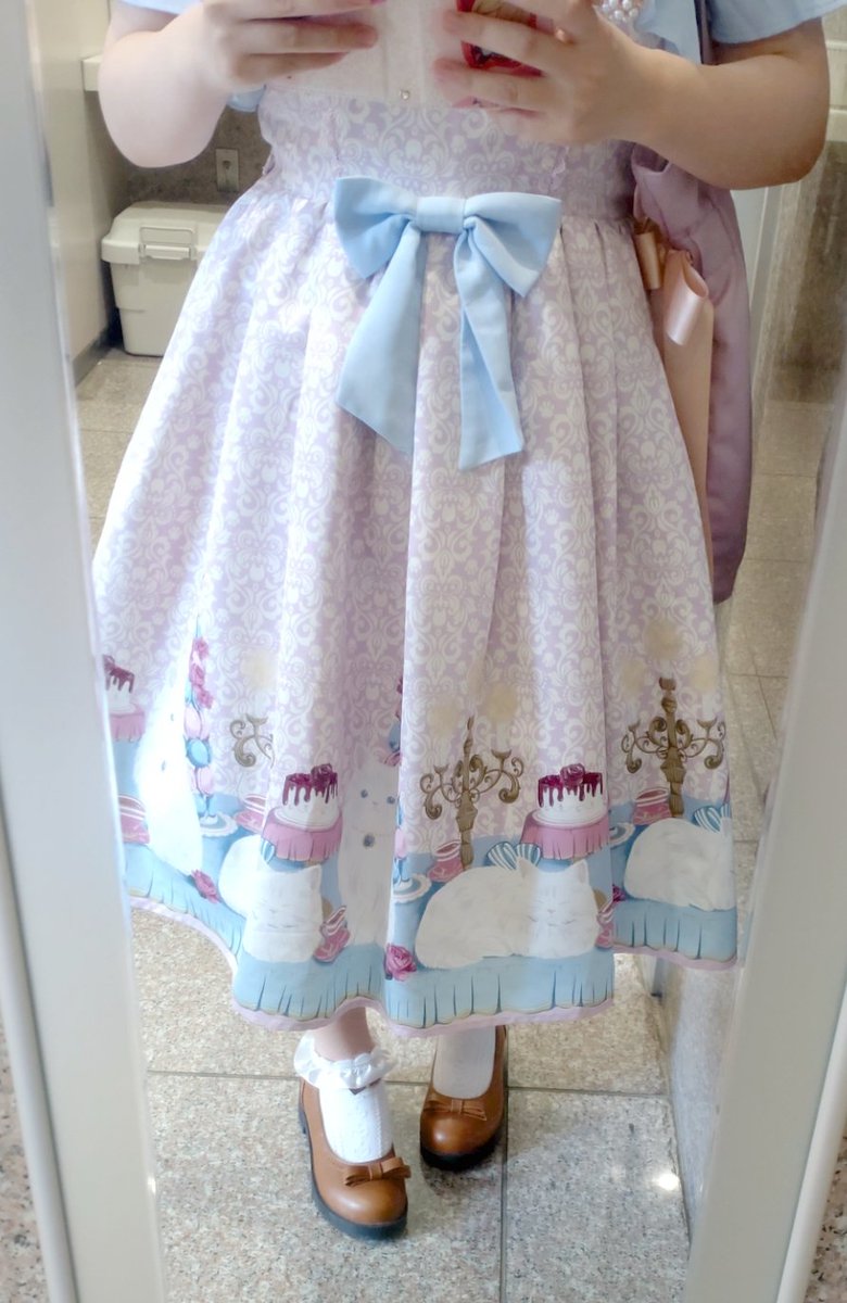 SweetPeach0619's tweet photo. ロリィタ着た文ストおたく https://t.co/D6FjZPw8M2