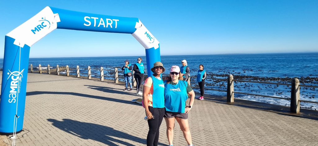 GenMS_UCT's tweet image. GenMS at the SAMRC fun walk. Amazing initiative by the @MRCza . Let’s inspire each other to prioritise our health! #SAMRC #HealthWalk