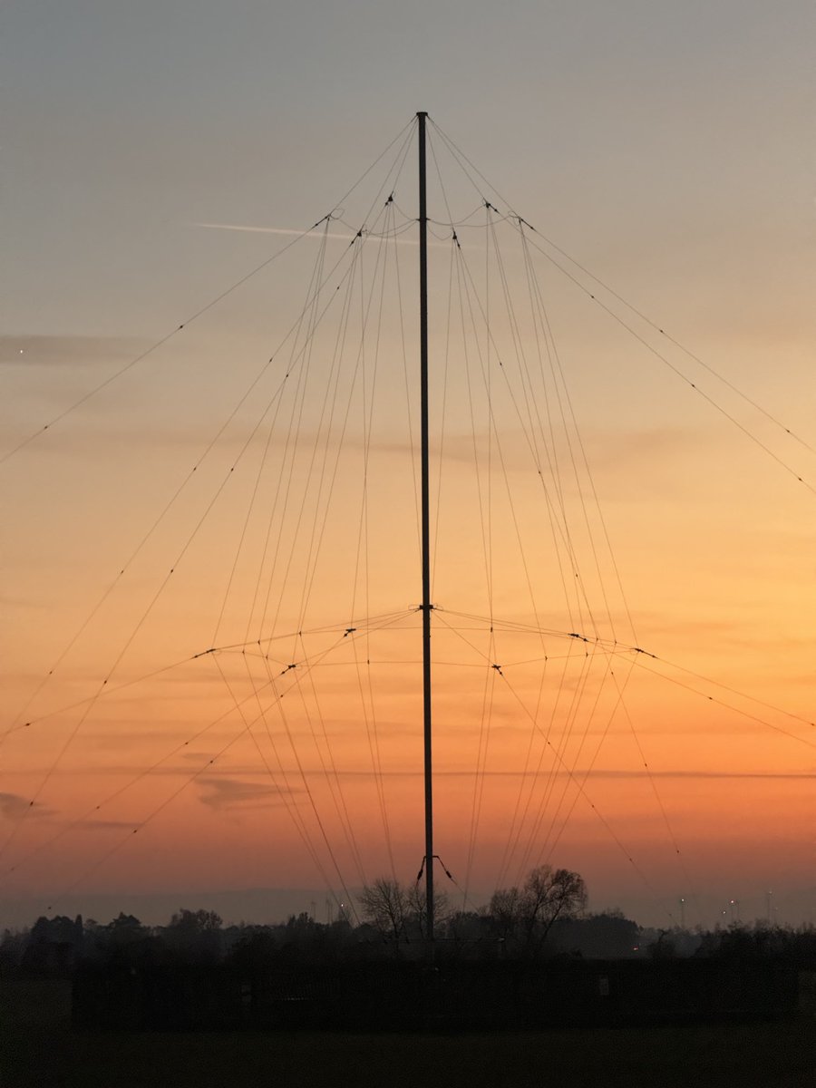 The vertical cage antenna at Moosbrunn 🇦🇹 . The transmitter station might be shut at the end of this year. #shortwave #radio