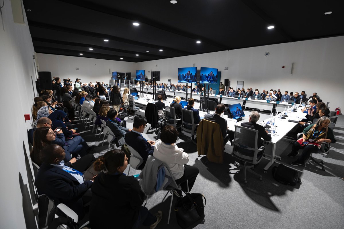 شارك وكيل الوزارة للاستدامة والتغير المناخي وكبير مفاوضي المملكة لاتفاقيات المناخ في الجلسة الوزارية لتحدي إدارة الكربون في مؤتمر #كوب29، للتحدّث عن سبل تعزيز التعاون الدولي لتطوير تقنيات التقاط وتخزين الكربون بهدف تقليل وإدارة 1 جيجا طن سنوياً بحلول عام 2030، وركزت الجلسة على