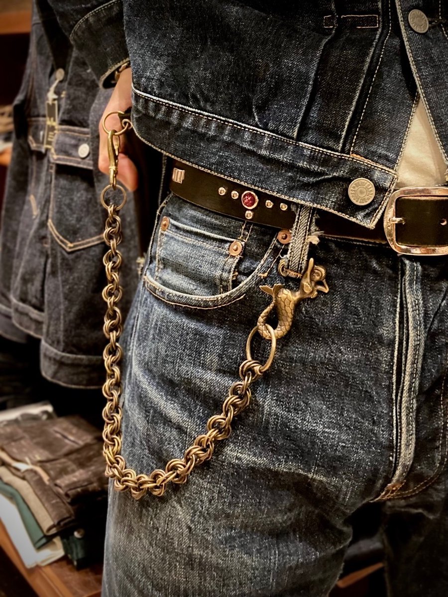 DryBones_Nagoya's tweet photo. ---Restock---
・Wallet Chain “MERMAID”(DAS-312B)
material:BRASS
#drybones #nagoya #denimondenim #denimsetup #mermaid #walletchain #setup #denim
#ドライボーンズ #デニムオンデニム #デニムセットアップ #ウォレットチェーン #マーメイド #人魚 #デニム #ヴィンテージ #アメカジ https://t.co/dUTIRR2P1i