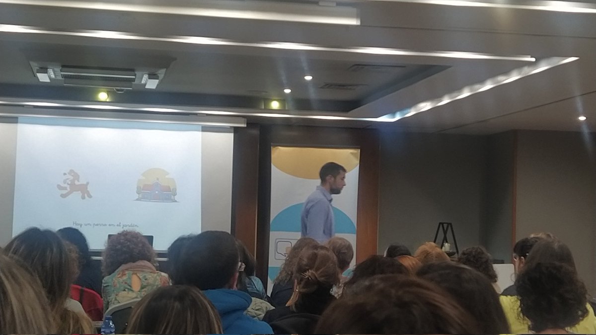 "Todo lo que no se aprende implícitamente, hay que enseñarlo explícitamente" <a href="/Julian8290/">Julián Palazón</a>