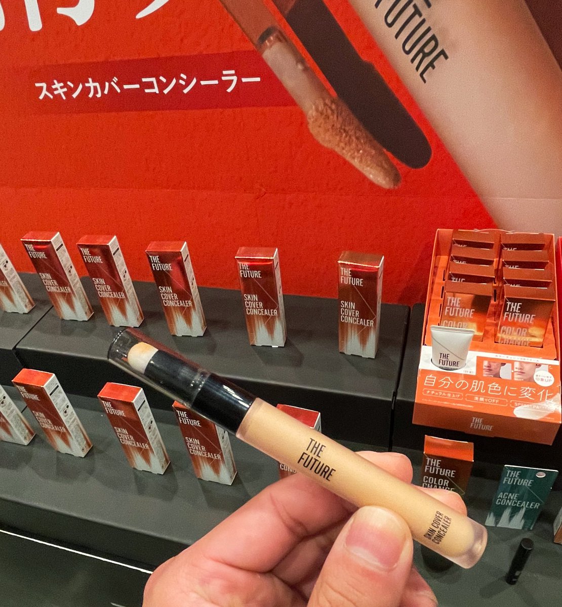 t3kan00's tweet photo. ロフトのベスコス2024に参戦ッ！
人気のコスメ、新作が並んだアツい会場に大盛り上がりのイベントでした。
今回は@thefuturecare さんにご招待いただきました✨
今後の発売予定のコスメ情報をチラッと聞けたんだけど、メンズコスメの欲しいポイントを押さえてる感じがして早く試したいってなった❤️‍🔥 https://t.co/27VYZbQ36P