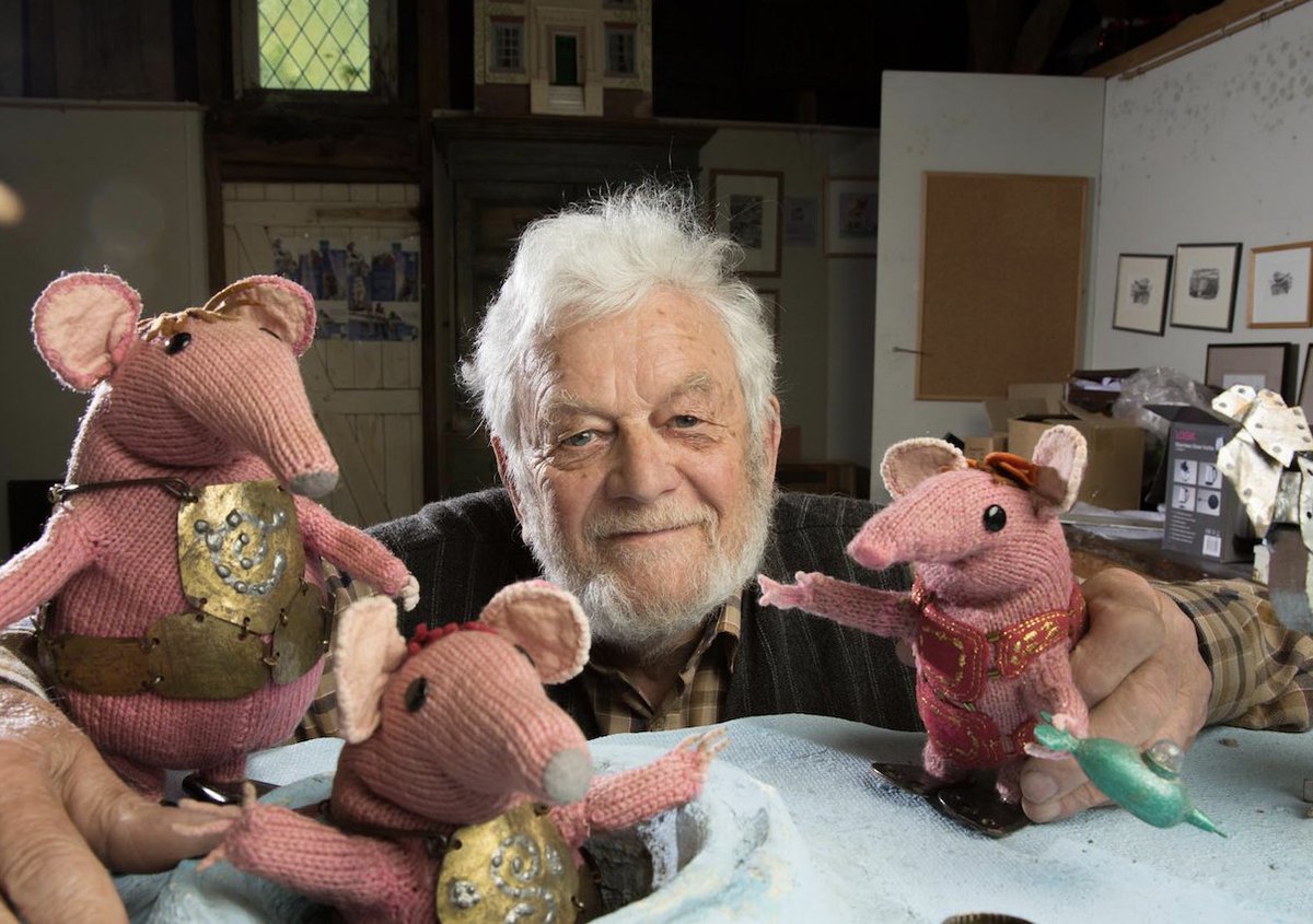 Happy Birthday, #Clangers! 🎂🌜
First seen on TV #OTD 55 years ago, the whistling space mice were created by artist and puppet maker Peter Firmin, photographed at his home in Kent by Jack Barnes for <a href="/RadioTimes/">Radio Times</a> in 2015. <a href="/helloclangers/">Clangers 💫</a>