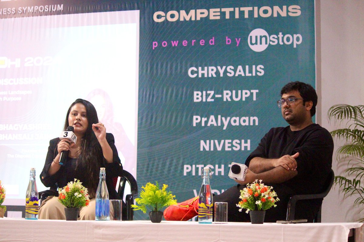 GIM_Sanquelim's tweet photo. "Sustainability, technology, and premiumisation are interlinked forces shaping the future of consumption."

Ms @TheBhagyashreeJ and Mr @PawasJ followed up by encouraging #students to embrace #sustainability &amp; green #finance as key values of the e-commerce landscape.

#Samriddhi24 https://t.co/5DfRbG2tGZ