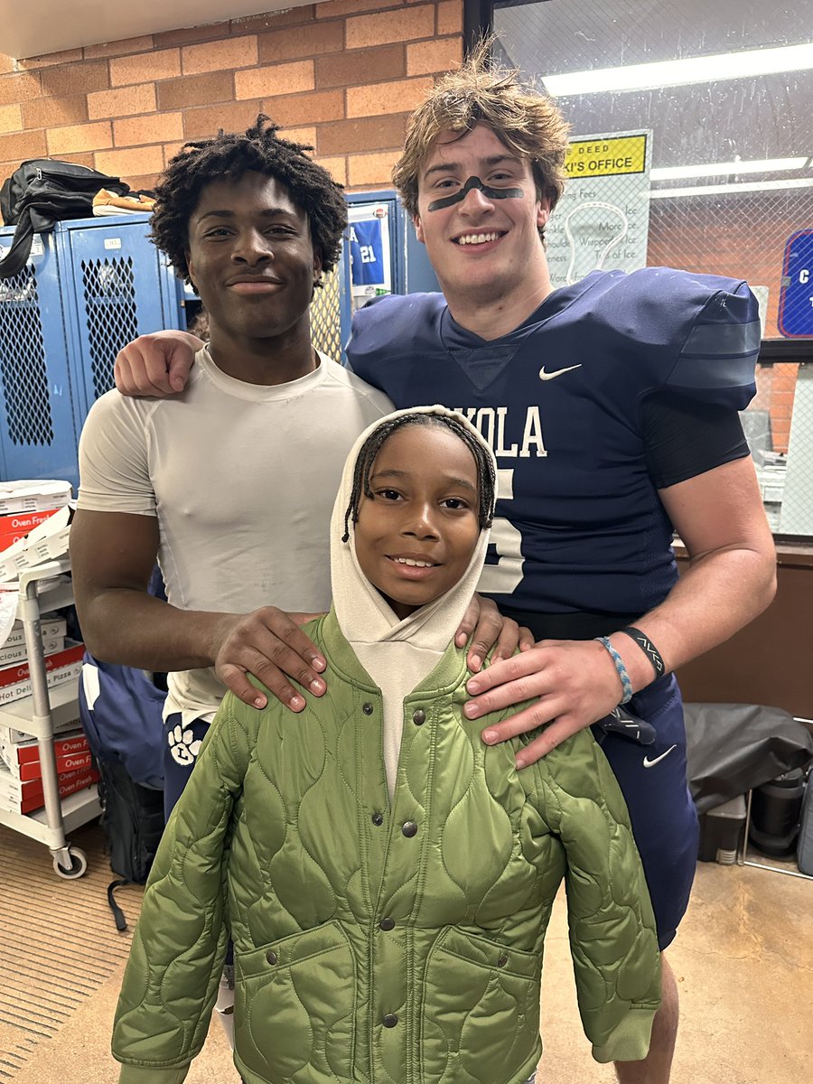 Off to SEMIS best backer duo out right now finish <a href="/CreanLutheranXC/">Crean Lutheran XC</a> <a href="/ArmondSr/">ArmondSr</a> <a href="/GregBiggins/">Greg Biggins</a> <a href="/adamgorney/">Adam Gorney</a> <a href="/ChadSimmons_/">ChadSimmons</a> <a href="/BrandonHuffman/">Brandon Huffman</a> @On3Recruits <a href="/Rivals/">Rivals</a> <a href="/latsondheimer/">eric sondheimer</a> <a href="/BlairAngulo/">Blair Angulo</a> <a href="/LoyolaFB/">Loyola Football</a> <a href="/drewcasani/">Drew Casani</a> <a href="/henrycasani_/">Henry Casani</a>