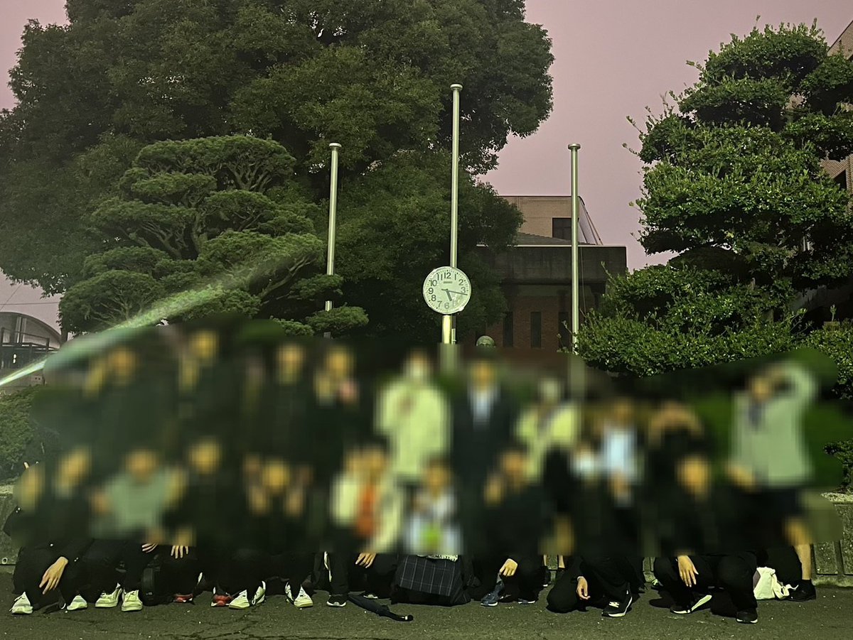 YQSC 槍高クイズ研究会 (@yariko_quiz) on Twitter photo 本日、東海高校さん(<a href="/TOQ_QUIZ/">TOQ(東海高校クイズ研究同好会)</a>)と江南高校さん(<a href="/k_fujiflowerQ/">江南高校クイズ研究班(KFQS)</a>)と交流会を行いました!
AQLや二人羽織を行い、楽しくクイズすることができました!
TOQの皆さん、KoHAQの皆さんありがとうございました! 本日、東海高校さん(<a href="/TOQ_QUIZ/">TOQ(東海高校クイズ研究同好会)</a>)と江南高校さん(<a href="/k_fujiflowerQ/">江南高校クイズ研究班(KFQS)</a>)と交流会を行いました!
AQLや二人羽織を行い、楽しくクイズすることができました!
TOQの皆さん、KoHAQの皆さんありがとうございました!