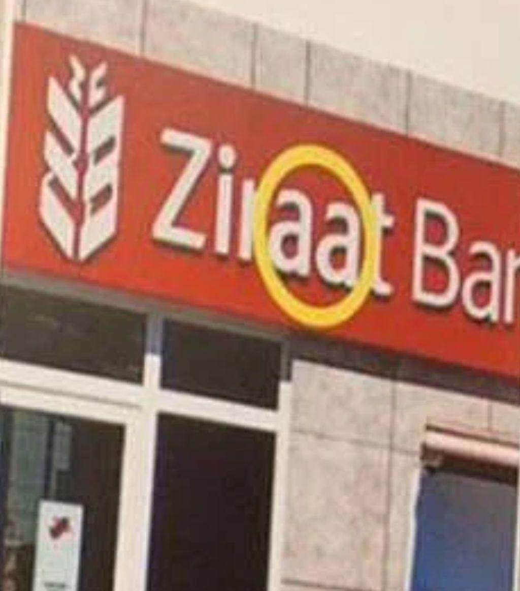 kacsaatolduson's tweet photo. Ziraat Bankası’nın amblemindeki, sadece ‘a’ harflerindeki logo değişikliğinden dolayı, 2 bin tabela için 1 milyar lira harcandığı anlaşılalı birkaç saat oldu https://t.co/FDUYNoOE6U