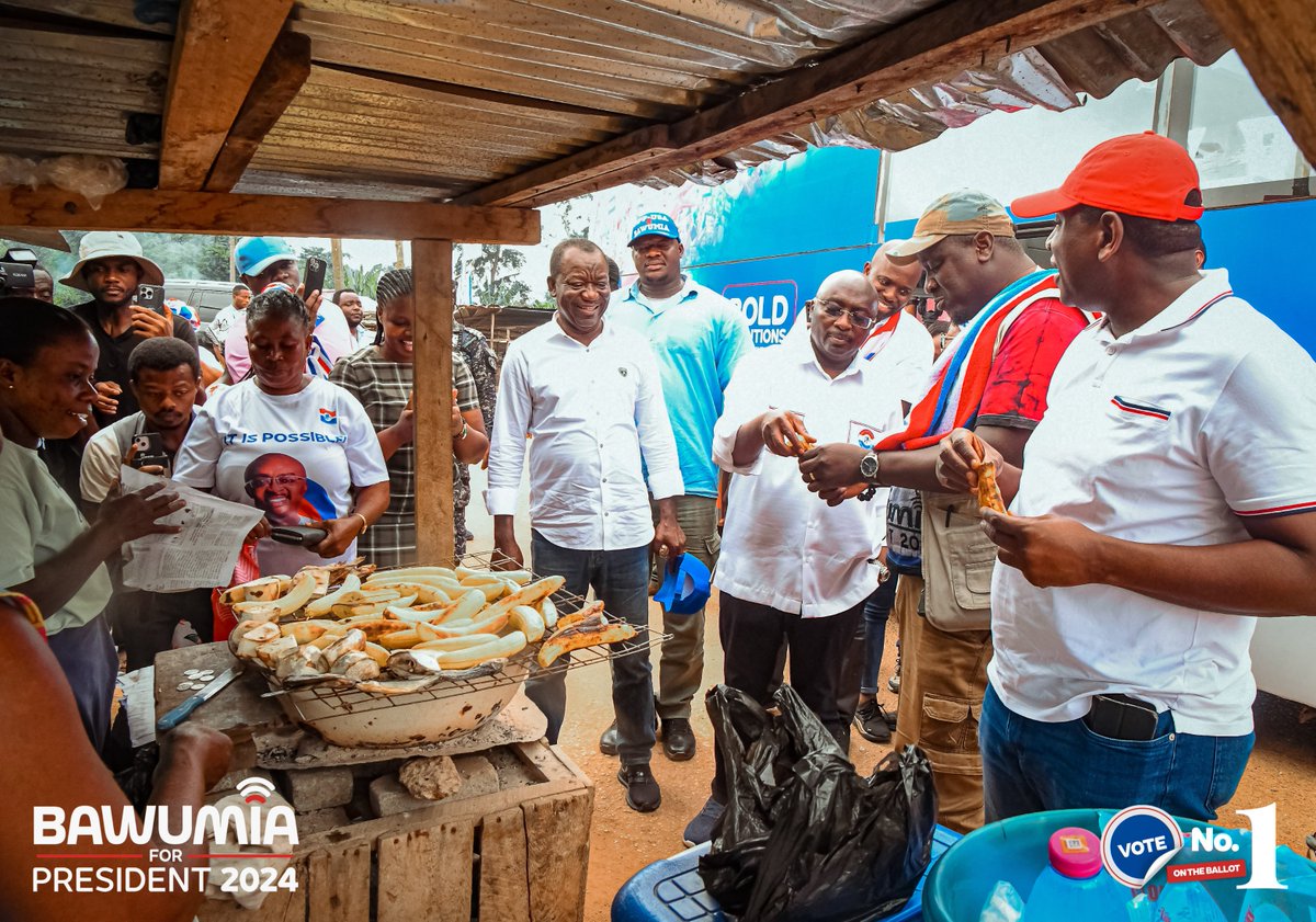 After campaign tours in over 255 Constituencies, the Possibilities Bus made stops in New Edubiase, Adansi Asokwa and Fomena on Friday.

I continued my engagements with the residents of these constituencies, listening to their concerns and sharing my vision for Ghana's short,