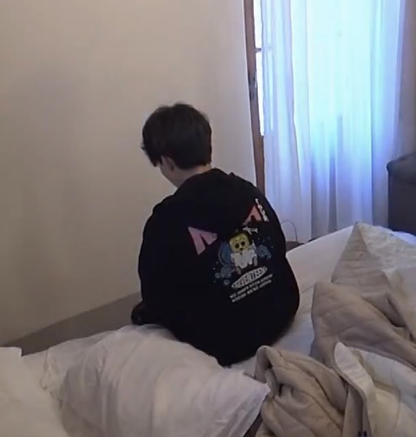 me rn cuz i miss jeonghan.. 😞