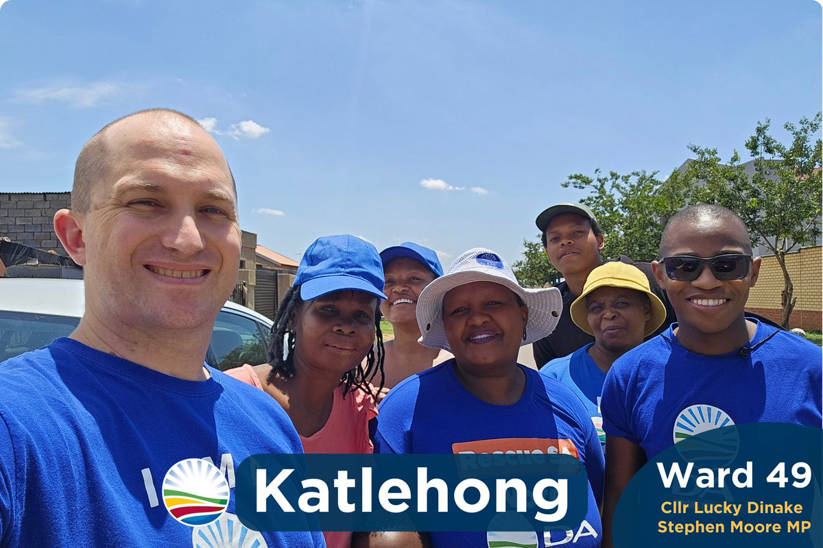 StephenMooreMP's tweet photo. Today I'm back on the ground with the @Our_DA Katlehong team in Ekurhuleni!
Spend time with both Councillor Golden Maduana and his Ward 60 team as well as Councillor Lucky Dinake and his Ward 49 team.
We are pushing, we are growing.
#Forwardto2026 https://t.co/xmaKqq7W82