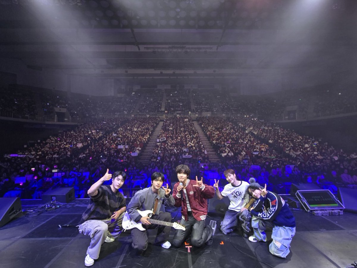 official_ONEWE's tweet photo. [#ONEWE]

🎤 2024 Live On Busan 🎤

좋은 날씨에 위브들과 함께할 수 있어
더욱 즐거웠던 오늘의 무대 완료 🎶
원위와 함께하는 좋은 저녁 되세요 💕

#원위 #WEVE #위브 https://t.co/fizmuluWeD