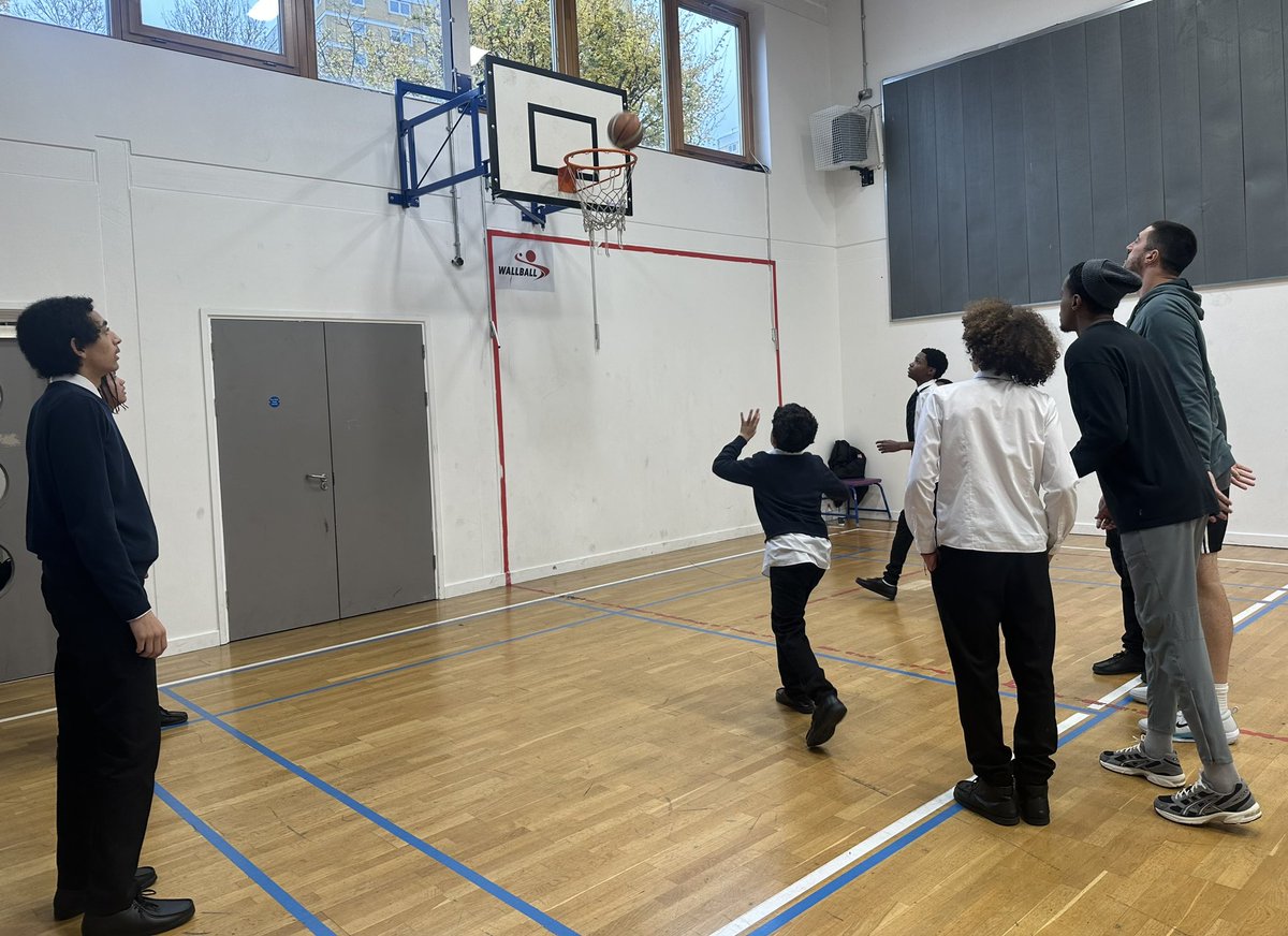 HaringeyLP's tweet photo. Epic lunchtime basketball match today with students from all year groups! Mr. Richards led one team, @MentorHus the other – fierce competition, amazing teamwork, and non-stop energy. Who needs the NBA? 🏀 @capementors #ThisIsAP https://t.co/DanrV7meZh