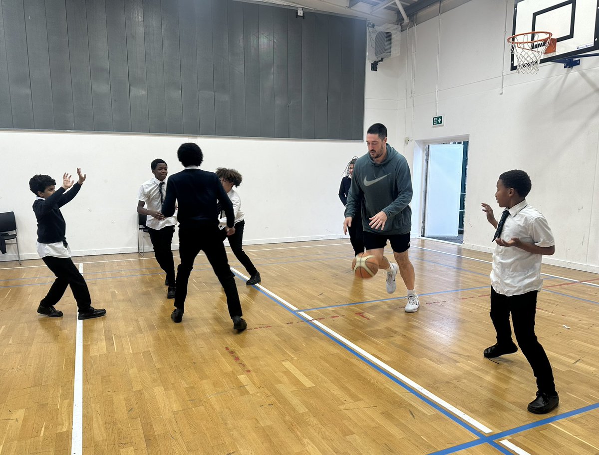 HaringeyLP's tweet photo. Epic lunchtime basketball match today with students from all year groups! Mr. Richards led one team, @MentorHus the other – fierce competition, amazing teamwork, and non-stop energy. Who needs the NBA? 🏀 @capementors #ThisIsAP https://t.co/DanrV7meZh